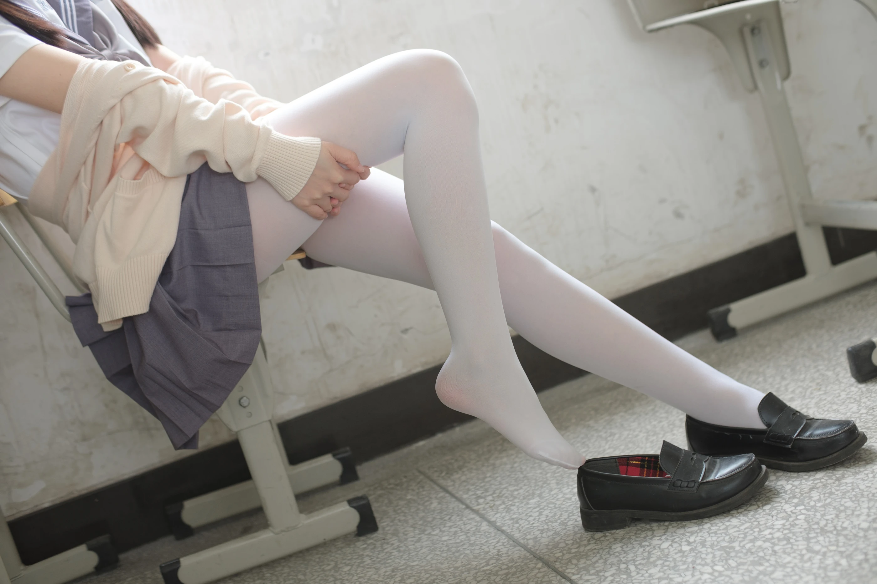 森萝财团 [X-017] JK校服白丝 [99P 1V]插图